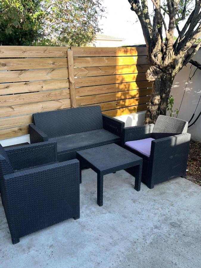 Appart Toulousaine Avec Patio Rdc Aucamville Экстерьер фото